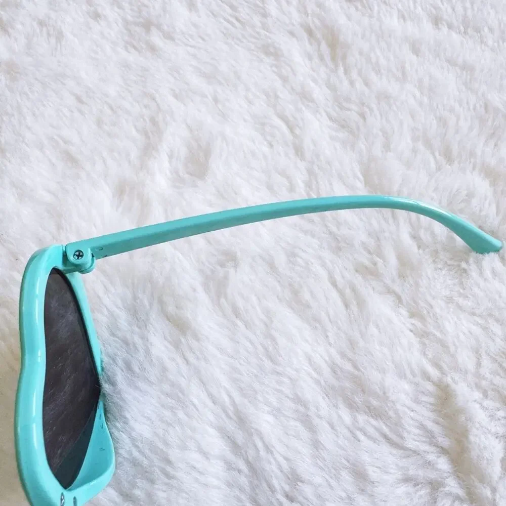 Pixie Green Girl Heart-shape Sunglasses
